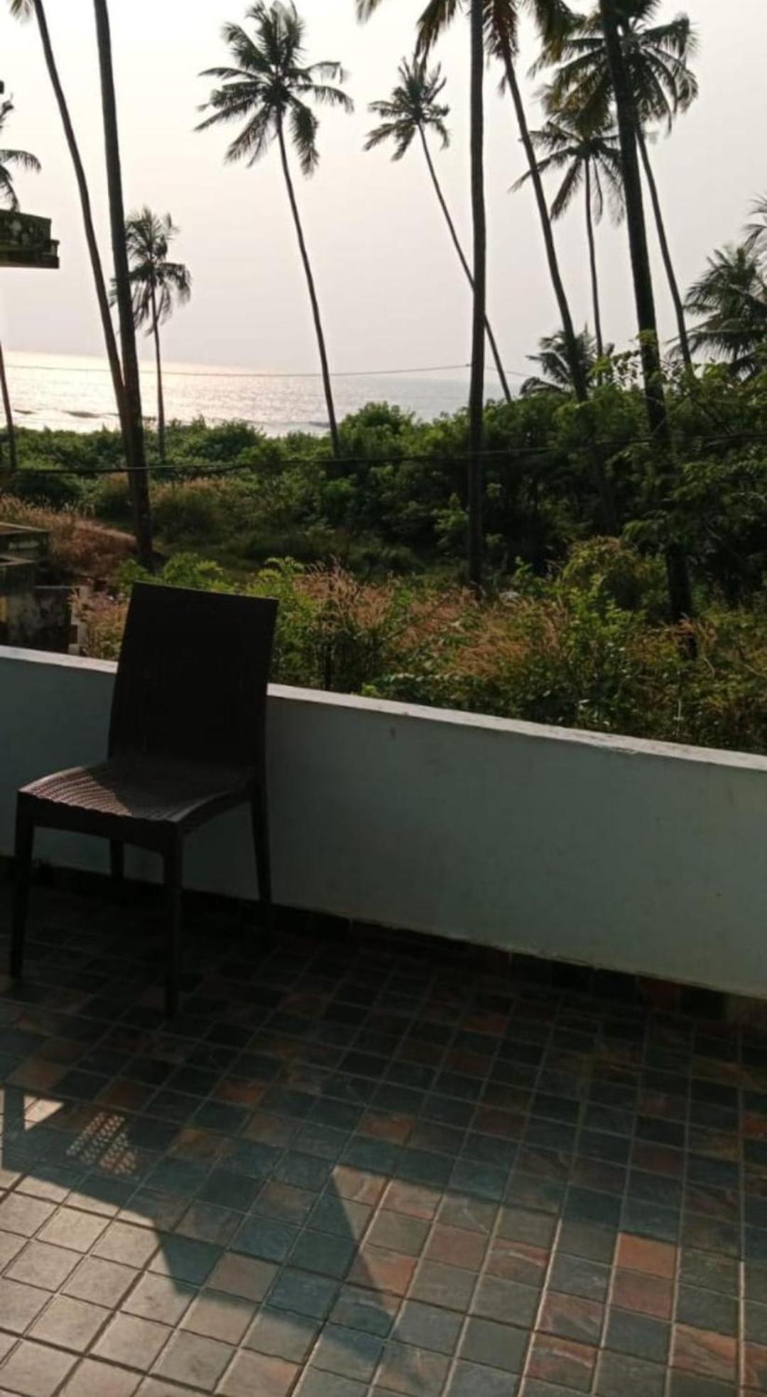 Sun N Tan Beach Home Stay 坎努尔 外观 照片