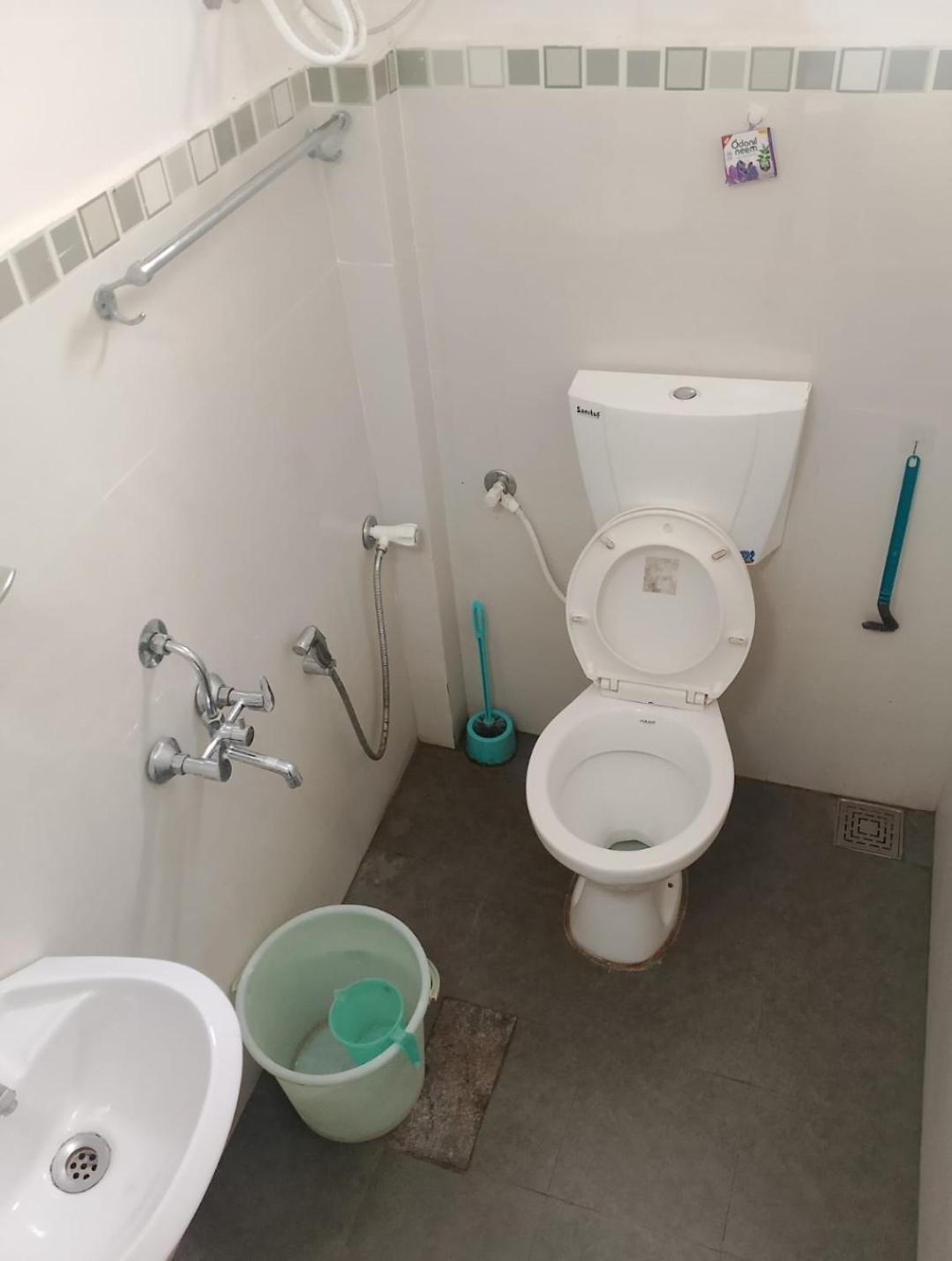 Sun N Tan Beach Home Stay 坎努尔 外观 照片
