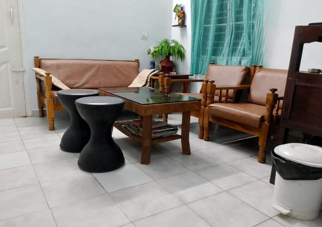 Sun N Tan Beach Home Stay 坎努尔 外观 照片