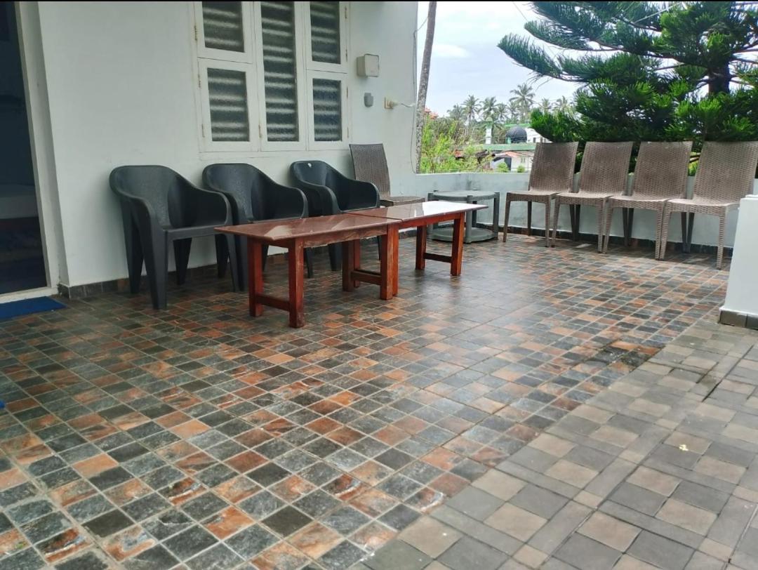 Sun N Tan Beach Home Stay 坎努尔 外观 照片